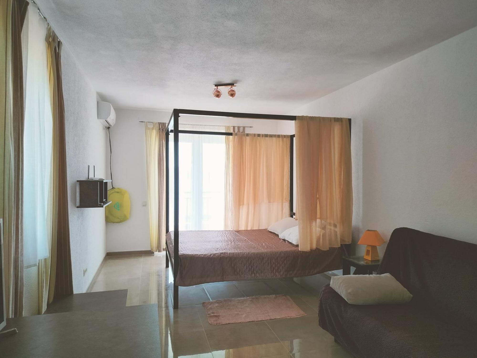 Odessa Mama Apartment Bijela Exterior photo